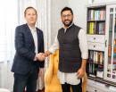 रास्वपा सभापति लामिछानेसँग ट्रम्पका विशेष दूत गोरको भेटवार्ता_img