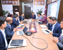 स्थलमार्गबाट नेपाल आउने पर्यटकवाहक सवारी साधन अब अनलाइनबाटै दर्ता गर्न सकिने _img