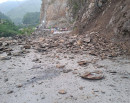 बिहानदेखि नारायणगढ-मुग्लिन सडक अवरुद्ध_img