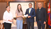कन्टिनेन्टल ट्रेडिङ इन्टरप्राइजेज प्रालिद्वारा २५ लाख रुपियाँ हस्तान्तरण