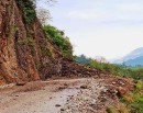 सुख्खा पहिराले पृथ्वीराजमार्गको डुम्रे–आँबुखैरेनी सडकखण्ड अवरुद्ध_img