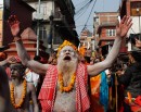 महाशिवरात्रिका लागि पशुपतिमा भेला हुन थाले नागा बाबाहरू (फोटो फिचर)_img