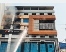 सेन्ट्रल प्लाजामा फसेका मानिसको उद्धारका लागि हेलिकोप्टर पठाइयो, १६ जनाको उद्धार_img