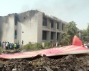 थप २१ तस्बिरमा हेर्नुहोस् संसार स्तब्ध पार्ने एअर इण्डियाको विमान दुर्घटना र उद्धारहरू_img