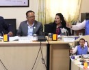उद्योग समितिको बैठकमा सांसदहरूबीच चर्काचर्की_img
