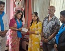 रास्वपाले गर्‍याे तीनकुने घटनामा मृत्यु भएका पत्रकार रजकको परिवारलाई ३ लाख सहयोग_img