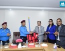 एनएमबि बैंकद्वारा प्रहरीलाई उद्दार सामग्री हस्तान्तरण_img