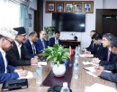 अर्थमन्त्री पौडेलद्वारा रसुवा नाकाको पुल र सडक पुनर्निर्माणबारे चिनियाँ उपमन्त्री लिजुनसँग छलफल_img