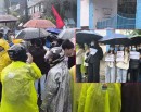 पोखरामा पानीमा भिजेर जेनजी पुस्ताको प्रदर्शन_img