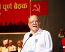 बैठकबाट बाहिरिँदै प्रचण्डले भने– म अब माओवादीको अध्यक्ष रहिनँ, संयोजक भएँ_img