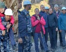 दोलखामा अलपत्र परेका ४ जना विदेशी पर्यटकको उद्धार_img