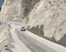 मुग्लिन नारायणगढ सडकमा पहिरोको उच्च जोखिम भएका स्थानमा सवारीसाधन नरोक्न आग्रह_img