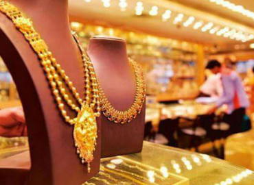 सुनको मूल्य घट्दा बढ्यो चाँदी, आज कतिमा हुँदैछ किनबेच?