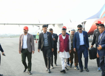 गृह जिल्ला झापा पुगे ओली, एक साता आफ्नो निर्वाचन क्षेत्रमा बस्ने