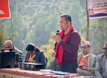 मतदाताको शिर झुक्नेगरी काम नगर्ने एमाले नेता गिरीको प्रतिवद्धता