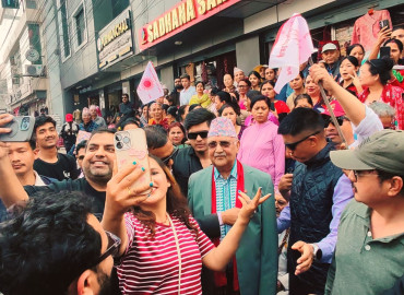 आज दिनभर दमकमा के गर्दैछन् केपी ओली ?