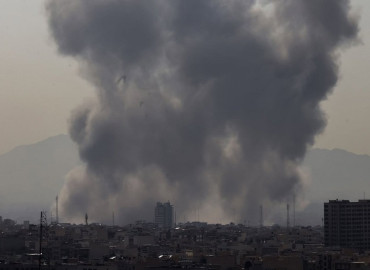 इरानमाथि अमेरिका र इजरायलको संयुक्त आक्रमण, देशभर आपतकाल घोषणा