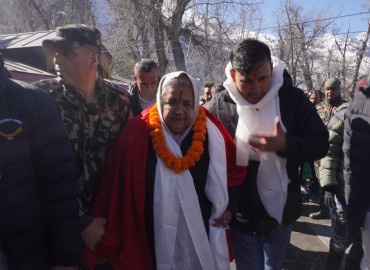 प्रधानमन्त्री कार्की मुक्तिनाथमा, निर्वाचन सफल पार्न निर्देशन