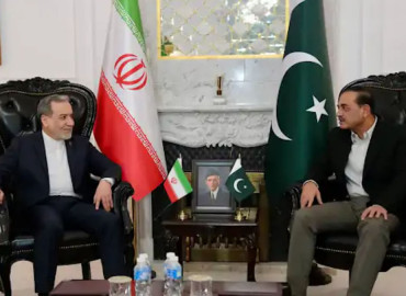इरानका विदेशमन्त्री अराघची र पाकिस्तानी सेना प्रमुख मुनीरबीच भेटवार्ता