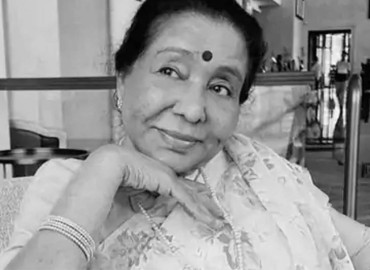 हृदयाघातबाट गायिका आशा भोसलेको निधन