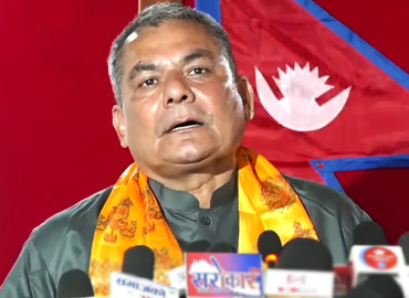 सरकारले गरिब लखटयो, धेरै टिक्दैन: दुर्गा प्रसाईं