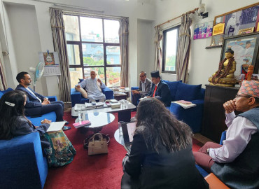 संविधान संशोधन कार्यदलद्वारा पूर्वराष्ट्रपतिद्वय डा. यादव र भण्डारीसँग सुझाव संकलन