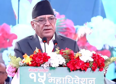 गगन थापाले निरन्तरतामा क्रमभंग गर्नुभयो- प्रचण्ड