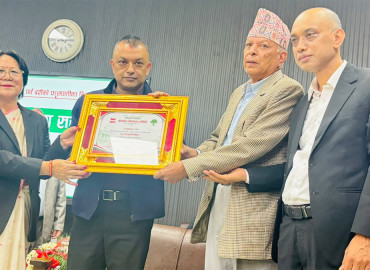 गगन थापाले लिए कांग्रेस सभापति पदको शपथ