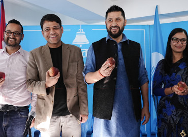 जुम्लाको स्याउ बाँडेर रास्वपा केन्द्रीय समिति बैठक सुरू