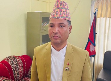 सुदूरपश्चिमका पूर्वमुख्यमन्त्री सोडारी प्रदेशसभाबाट निलम्बित