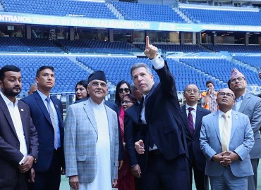 रियल मड्रिडको रङ्गशालामा प्रधानमन्त्री ओली (फोटो फिचर)