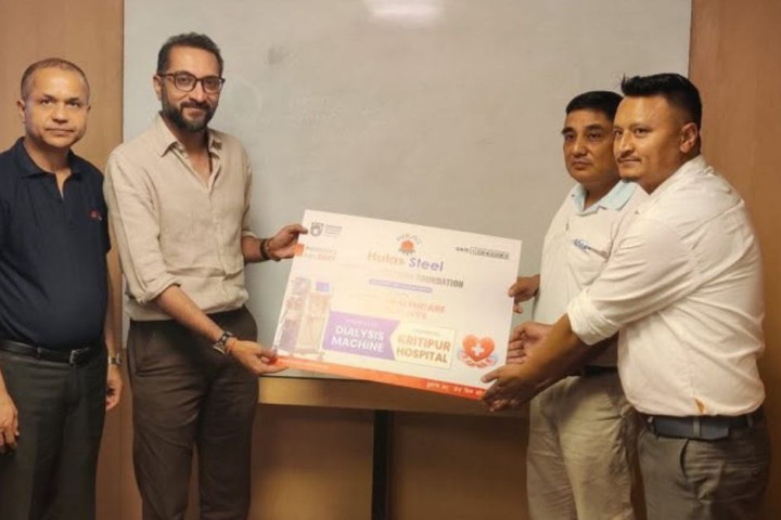 गोल्छा अर्गनाइजेसनद्वारा कीर्तिपुर अस्पताललाई डायलाइसिस उपकरण हस्तान्तरण
