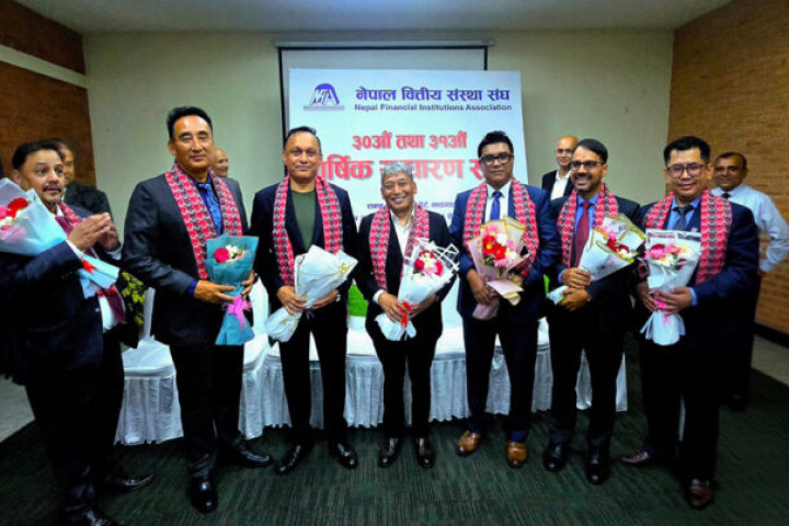 नेपाल वित्तीय संस्था संघको अध्यक्षमा रजोज मान श्रेष्ठ