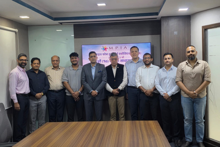मोबाइल फोन इम्पोर्टर्स एशोसिएसनको अध्यक्षमा दिपक कुमार मलहोत्रा