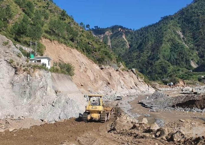 बीपी राजमार्गमा राति गाडी चलाउन रोक