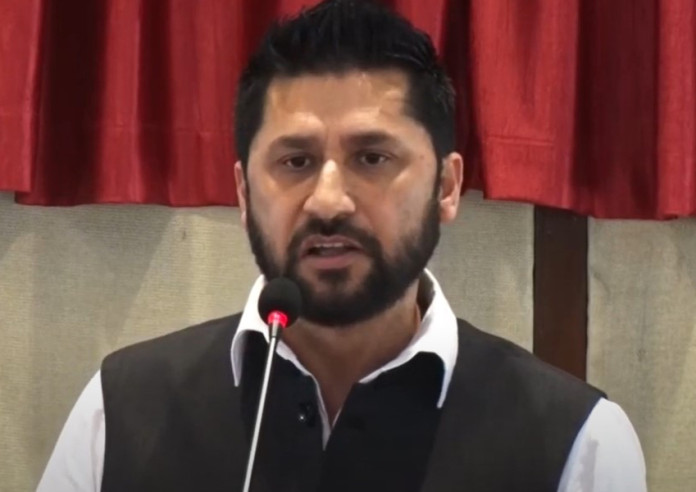 अध्यादेशकाे बचाउ गर्दै रविले भने– पार्टी फुटाउन र विपक्षीलाई थुन्न ल्याउन खोजेको होइन