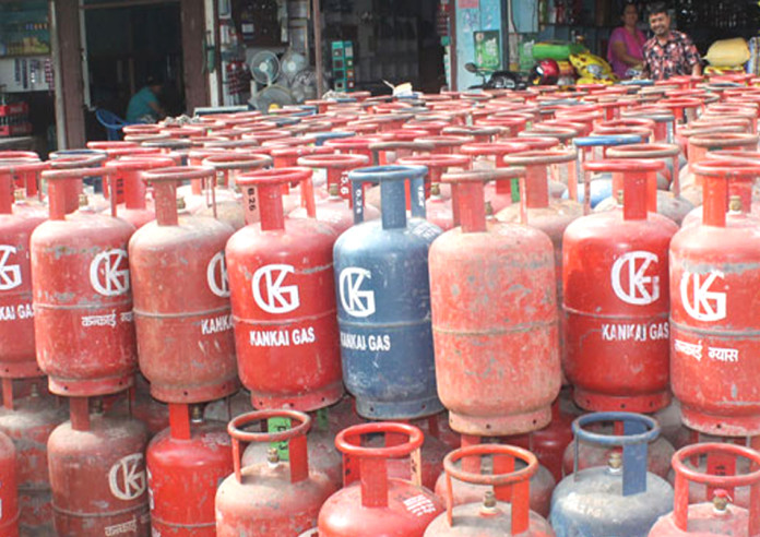 सिरहामा ग्यास अभाव, बढ्यो कालोबजारी