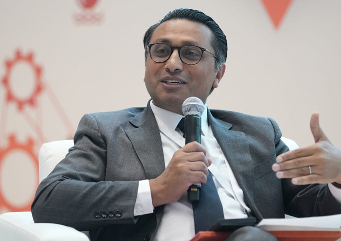 सरकारले नोटबन्दी गर्नेबारे सोचेकै छैन: अर्थमन्त्री वाग्ले