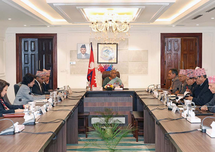 मन्त्रिपरिषद बैठक बस्दै, जाँचबुझ आयोगको प्रतिवेदन पेश गरिँदै