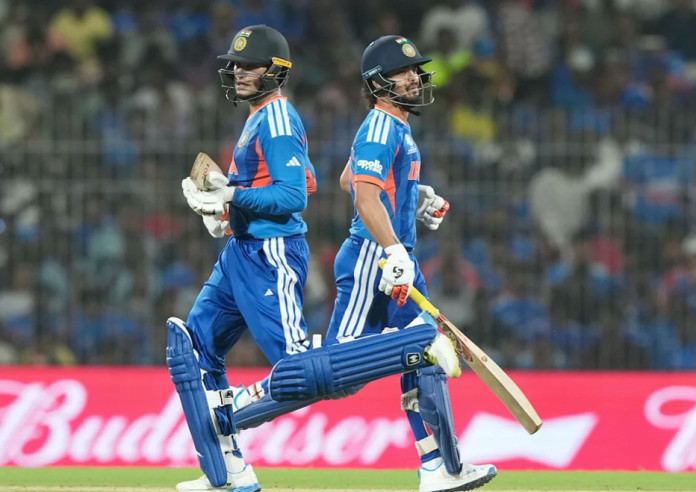 भारतले जिम्बाबेलाई दियो विशाल २५७ रनको लक्ष्य