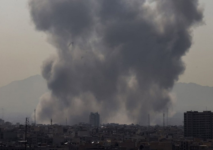 इरानमाथि अमेरिका र इजरायलको संयुक्त आक्रमण, देशभर आपतकाल घोषणा