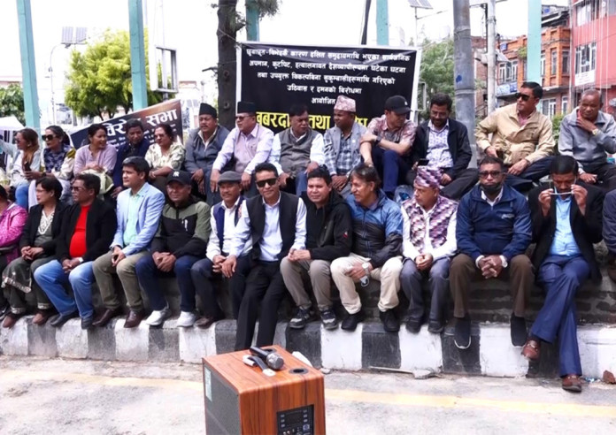 प्रधानमन्त्री बालेनले भेट नदिएको भन्दै दलित समुदायको आक्रोश