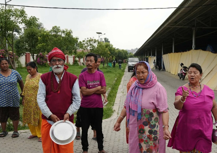 पाँच दिनभित्र कीर्तिपुरको होल्डिङ सेन्टर खाली गर्न सुकुम्वासीलाई अल्टिमेटम