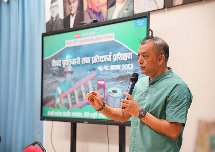 राजनीतिभन्दा ठुलो मानव सेवा केही छैन : गगन थापा
