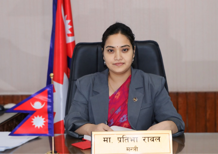 भूमि प्रशासनका जटिल लिखत/फाराम सरलीकरण हुँदै, सेवाग्राहीले अब अरूको सहयोगबिनै आफैं भर्न सक्ने