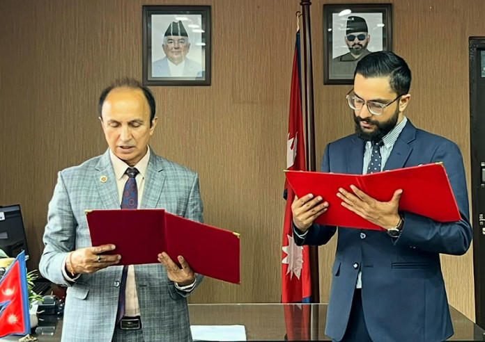 विश्वविद्यालय अनुदान आयोगका अध्यक्ष केसी र सचिव श्रेष्ठले लिए शपथ