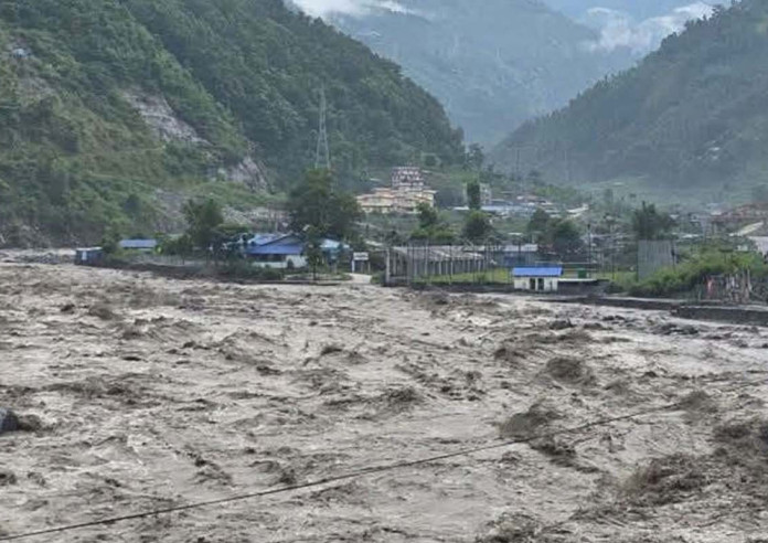 रसुवागढी भन्सारका १४ कर्मचारीको अवस्था अझै अज्ञात