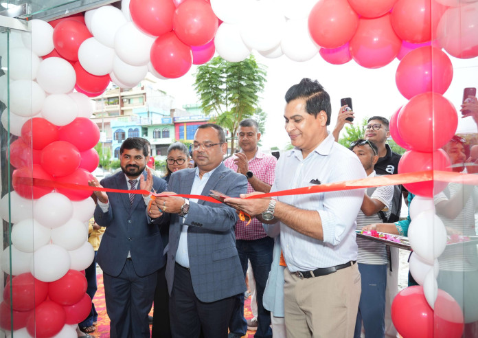 भेस्पा र अप्रिलियाको नयाँ शोरुम अब धनगढीमा