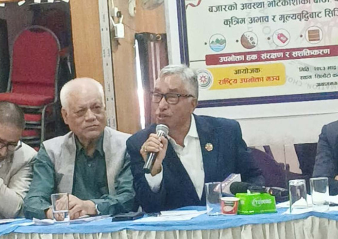 व्यवसायीलाई विश्वासमा लिएर काम गर्नुपर्छ : सांसद कार्की