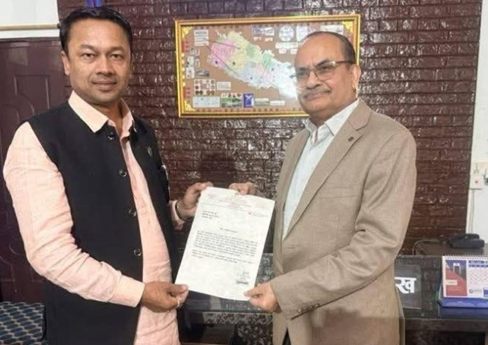 मधेशका मुख्यमन्त्री यादवले प्रदेश प्रमुखलाई बुझाए राजीनामा